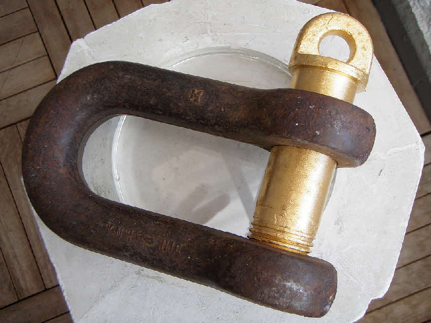 Schkel Gross mit vergoldetem Verschlubolzen - Stahl massiv 21 x 18 x 7 cm   Gewicht 5,2 kg - 59 € mtl./K 650 €